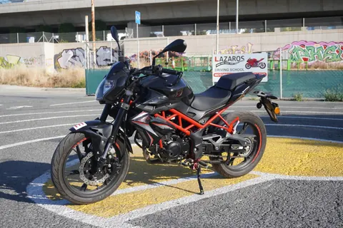 Τρίτη Benelli BN 125 για μαθήματα άδειας Α1
